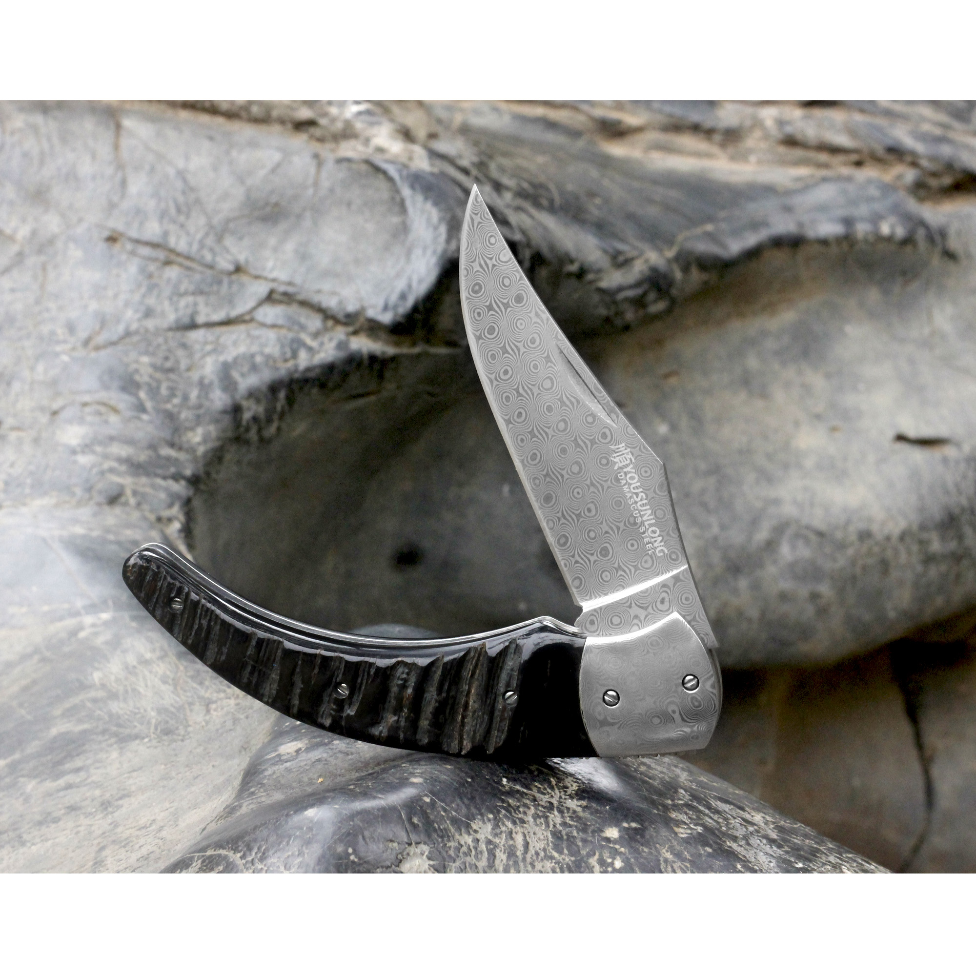 YOUSUNLONG Pocket Knife - Camping Knife Overall 205mm Damascus Steel Black Buffalo Horn Handle
