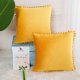 thumbnail image 4 of Fundas de Cojín con Pompones, 2x Terciopelo Fundas de Almohada Suave, Cuadrado Almohadas Cojines Cubierta Decorativas para Sofá Cama Hogar Coche, Amarillo 45 x 45cm, 4 of 11
