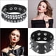 thumbnail image 5 of Pulseras Hicarer de piel punk con tachuelas para hombre y mujer, 5 of 7