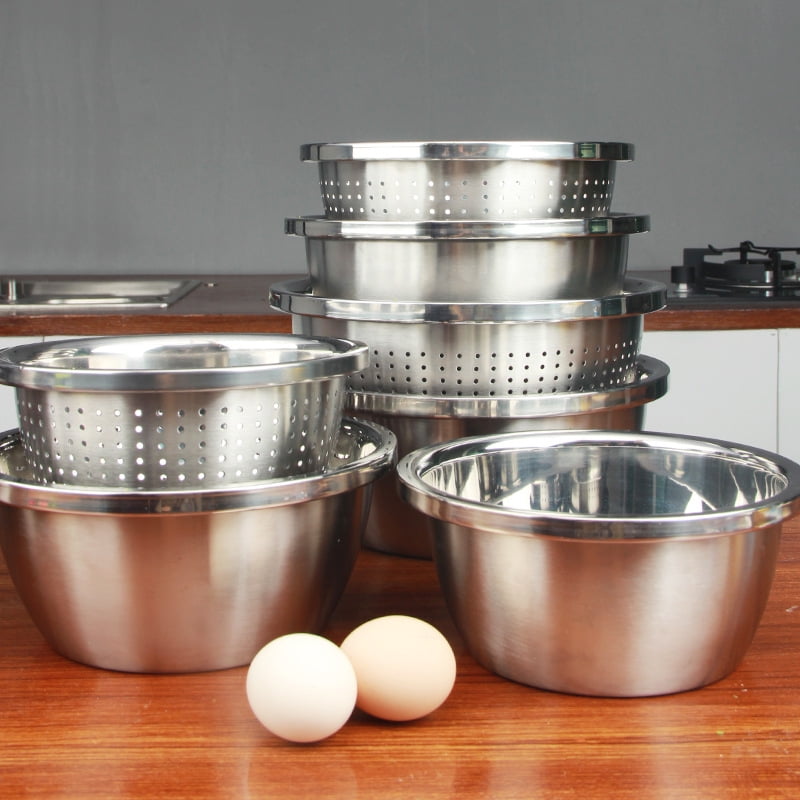 Mixing bowls and colanders, basic kitchen utensils in foodservice - Araven