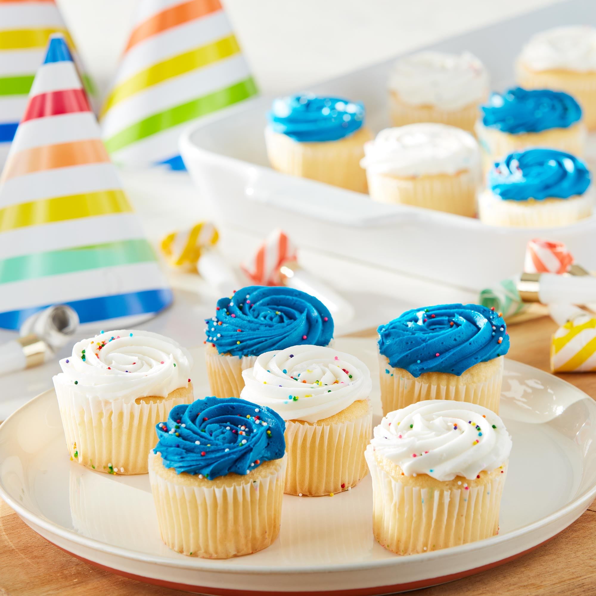 Freshness Guaranteed White Cupcakes with Icing, 52 oz, 24 Count, Colors Will Vary