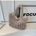thumbnail image 1 of Bolso de hombro de felpa de moda, bolso de mano de pana sencillo con personalidad, bolso de mano peludo, 1 of 6