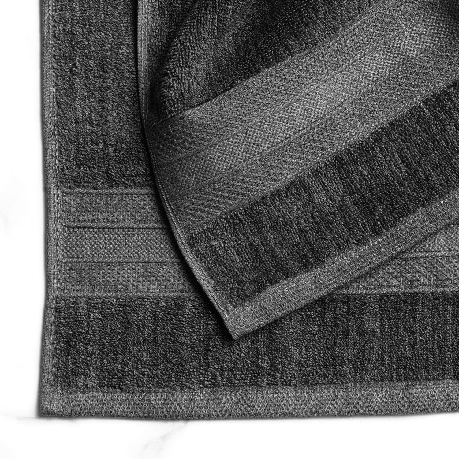 hometrends Solid Bath Towel