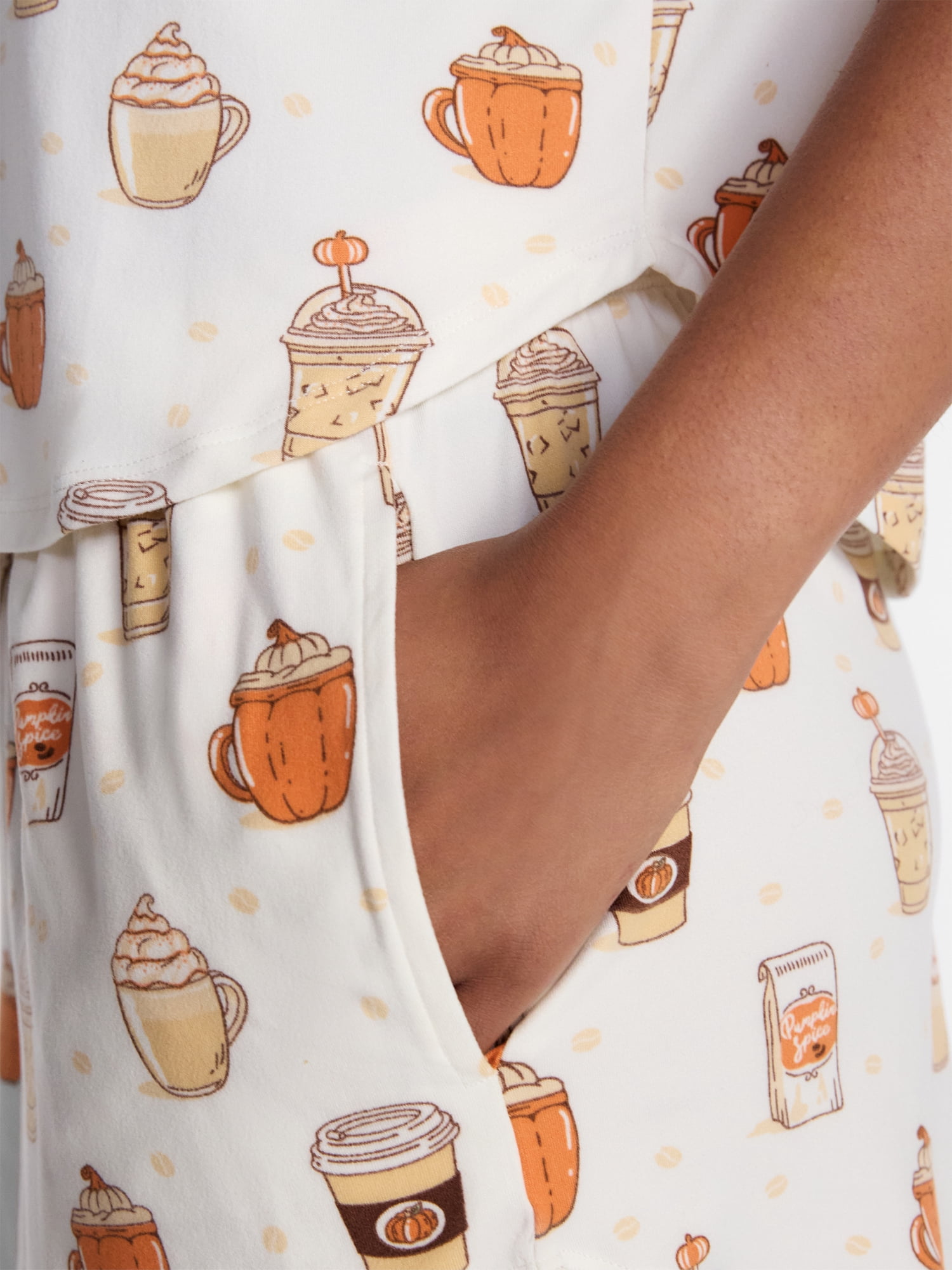 Halloween Women's Notched Top and Shorts Pajama Set from Way to Celebrate, 2-Piece, Sizes XS-3X