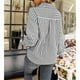 thumbnail image 4 of Blusa a rayas con botones y bolsillo con cuello en V y manga larga para mujer para uso diario Negro M, 4 of 6