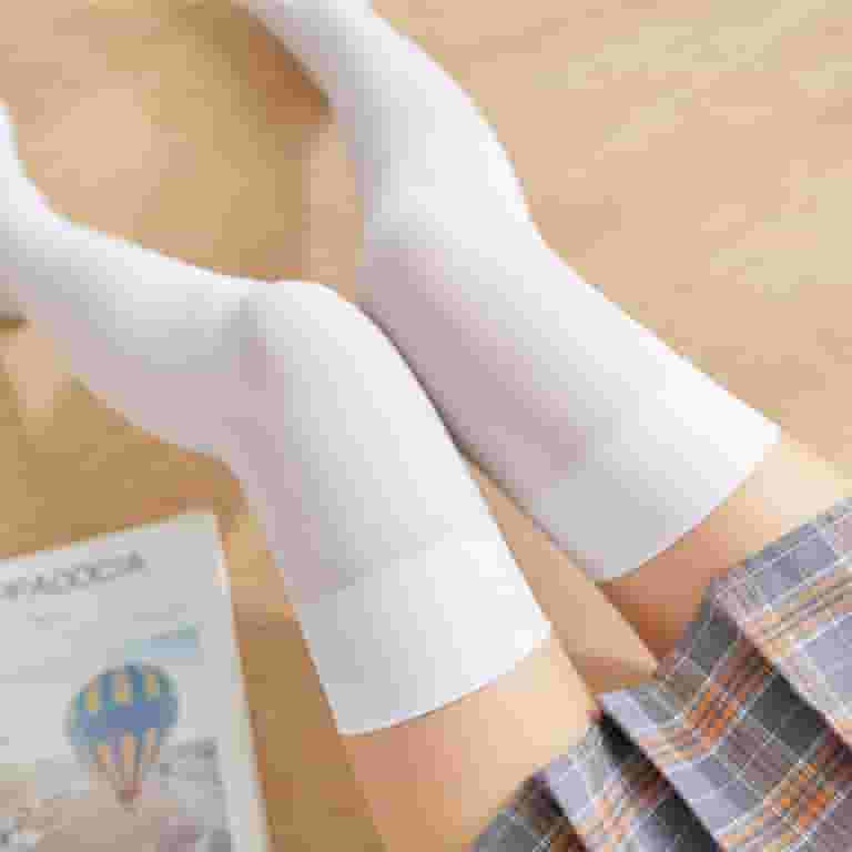 タイツ・ソックス GCDS Woman Socks White SB23M550099 01 GZEFJRQM Socks Women 1 Pair Fashion Thigh High Over Knee