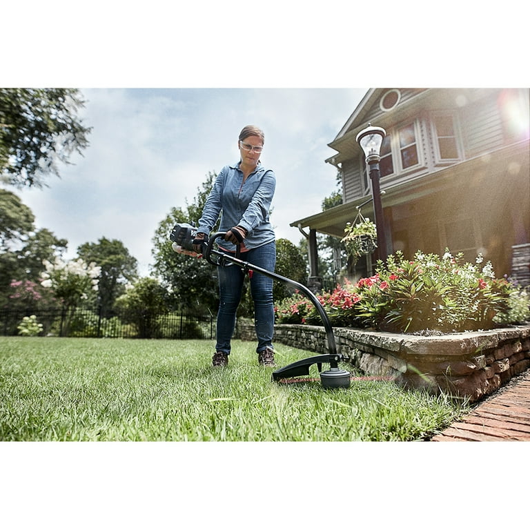 Black Max 25cc 2-Cycle Gas Curved Shaft String Trimmer Black Max 25cc 2-Cycle Gas Curved Shaft String Trimmer