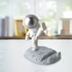 thumbnail image 4 of Soporte para teléfono Baoblaze Spaceman Polyresin Plata, 4 of 7