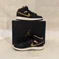 thumbnail image 3 of Ni - ke Air Jordan 1 Mid Grade School Black / Metallic Gold-White DQ8423-071, 3 of 5