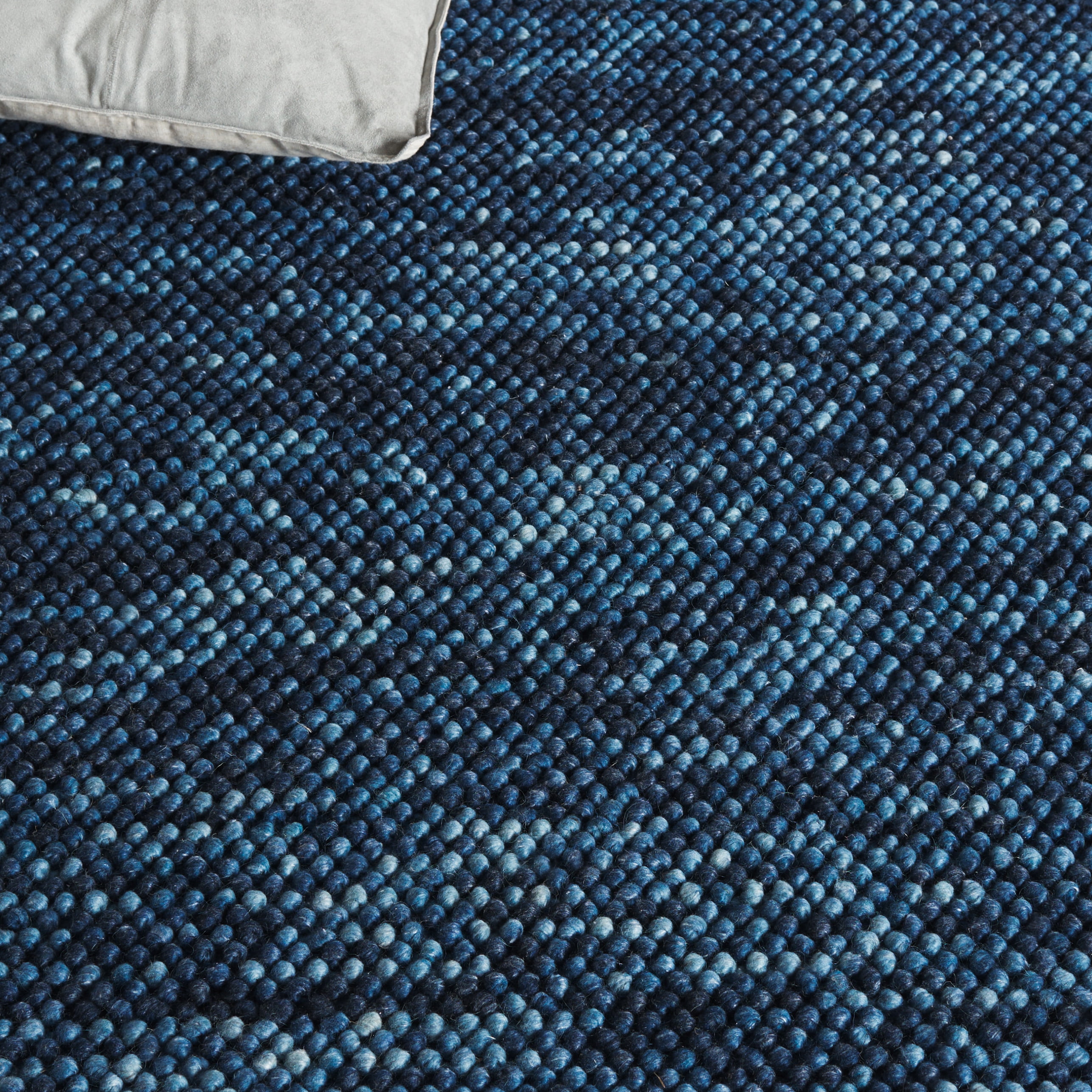 Safavieh Natura Willoughby Distressed Runner Rug, Navy/Blue, 2'3" x 7'