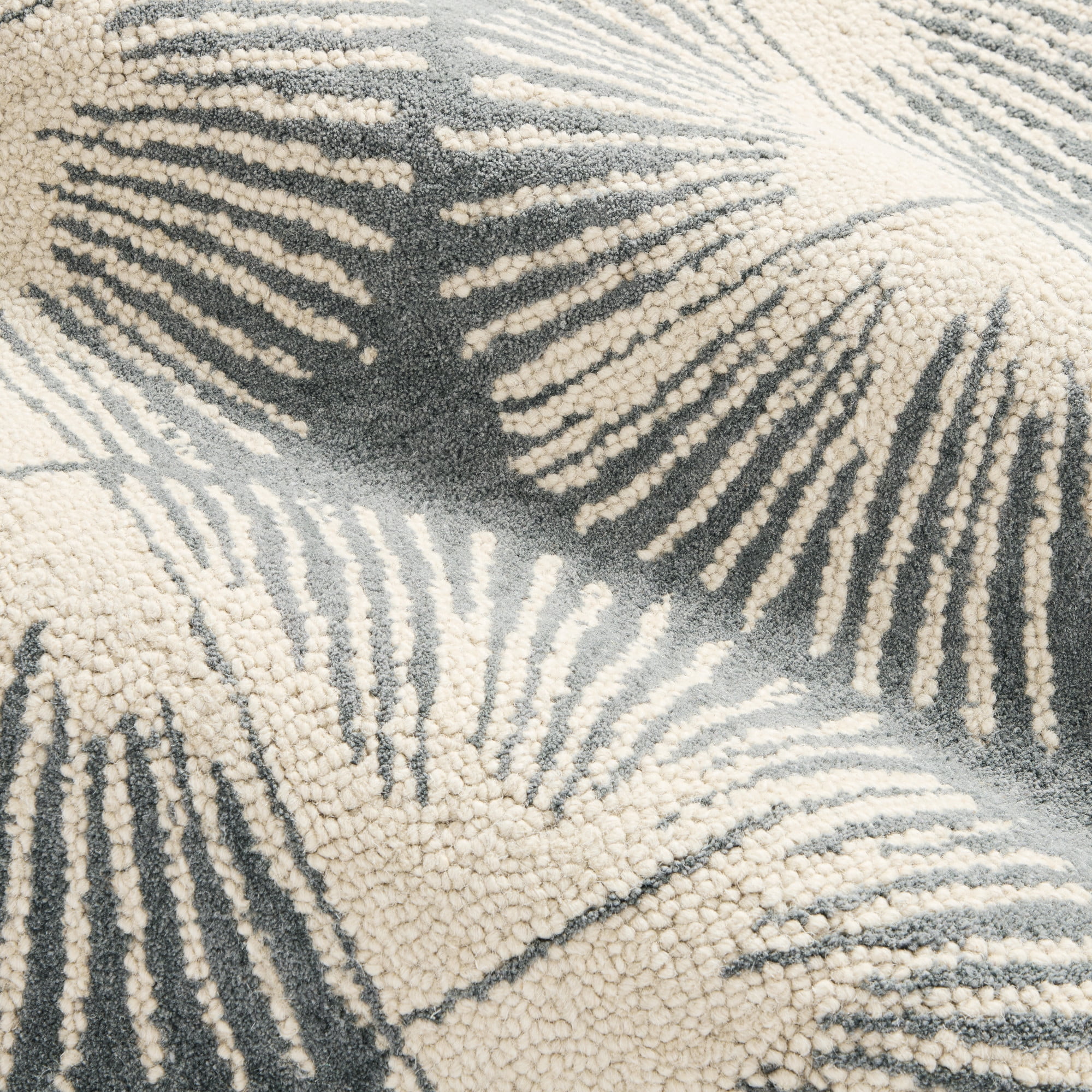 NICOLE MILLER NEW YORK Kendall Slinky Geo Handcrafted Runner Area Rug, 100% Wool Rug, Grey, 2'5"x7"