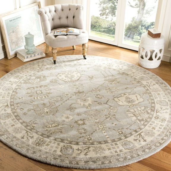 SAFAVIEH Royalty Juniper Traditional Wool Area Rug, Silver/Cream, 7' x 7' Round
