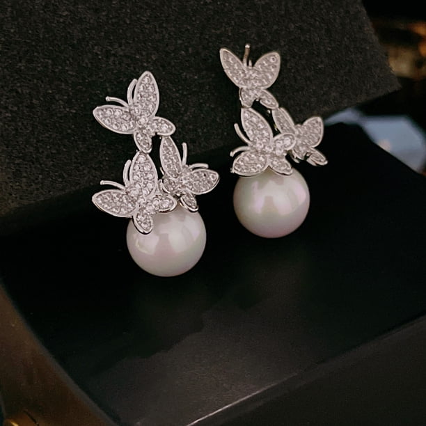 Pendientes de flor de lirio con diamantes superbrillantes y aguja de plata S925 para mujer, elegantes y ligeros pendientes de perlas, pendientes distintivos que combinan con todo