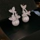 thumbnail image 1 of Pendientes de flor de lirio con diamantes superbrillantes y aguja de plata S925 para mujer, elegantes y ligeros pendientes de perlas, pendientes distintivos que combinan con todo, 1 of 6