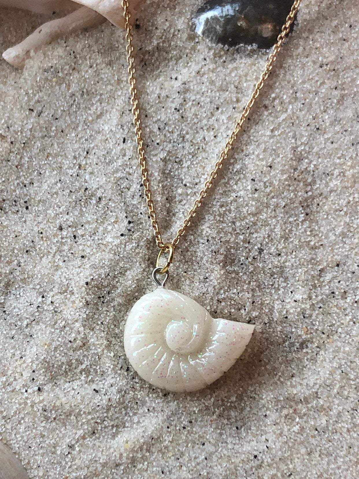 Love's Surf Gems Seashell Necklace Ursula Shellbeach jewelry summer