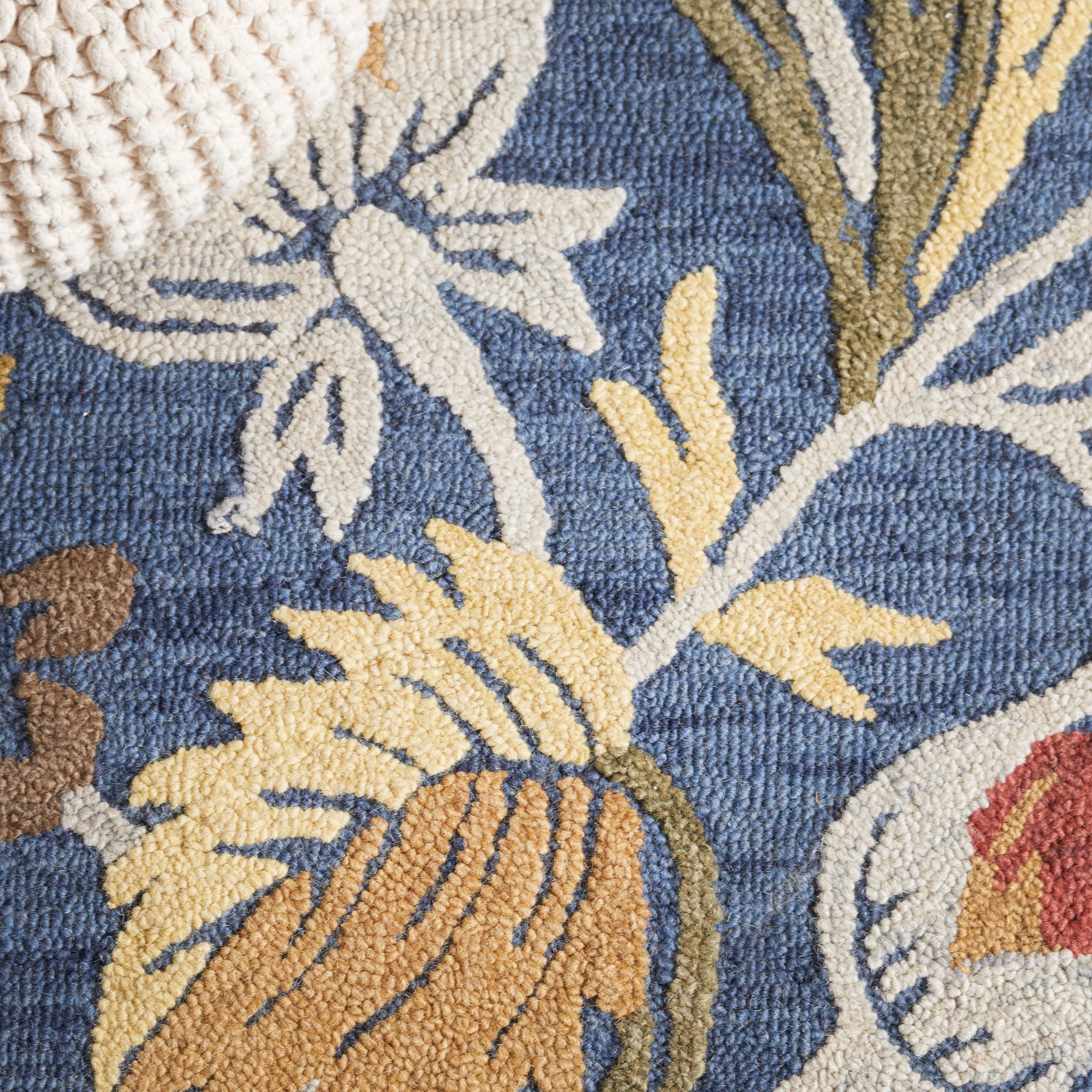 SAFAVIEH Blossom Danny Floral Wool Area Rug, Navy/Multi, 8' x 8' Square