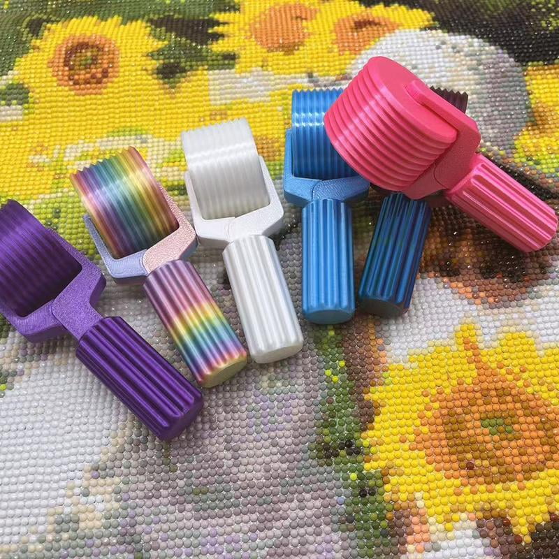 Diamond Art Roller Set (2PCS) - Detachable Easy-Grip Hand Rollers with Tools for Rhinestone & Embroidery Projects | Essential DIY Craft Kit (Random Colors)