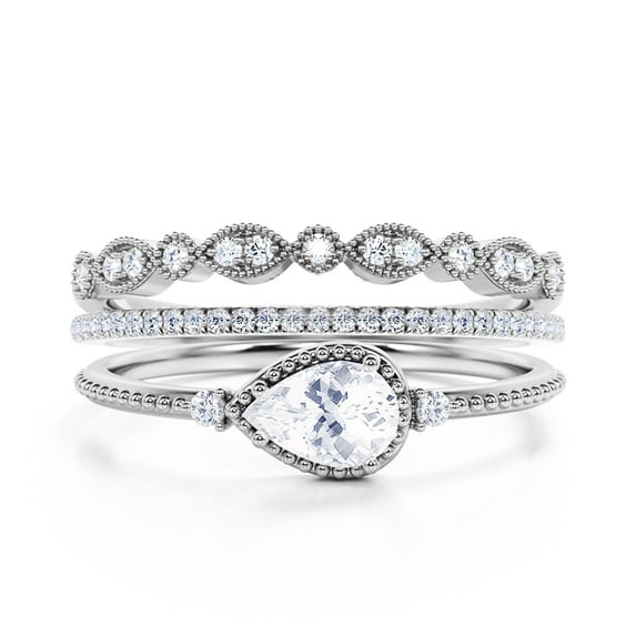 Minimalist 2.10 Carat Pear Cut Diamond Moissanite Classic Engagement Ring, Modern Wedding Ring in 10k Solid White Gold, Gift For Her, Promise Ring, Dainty Ring, Anniversary Ring, Trio Rings Set