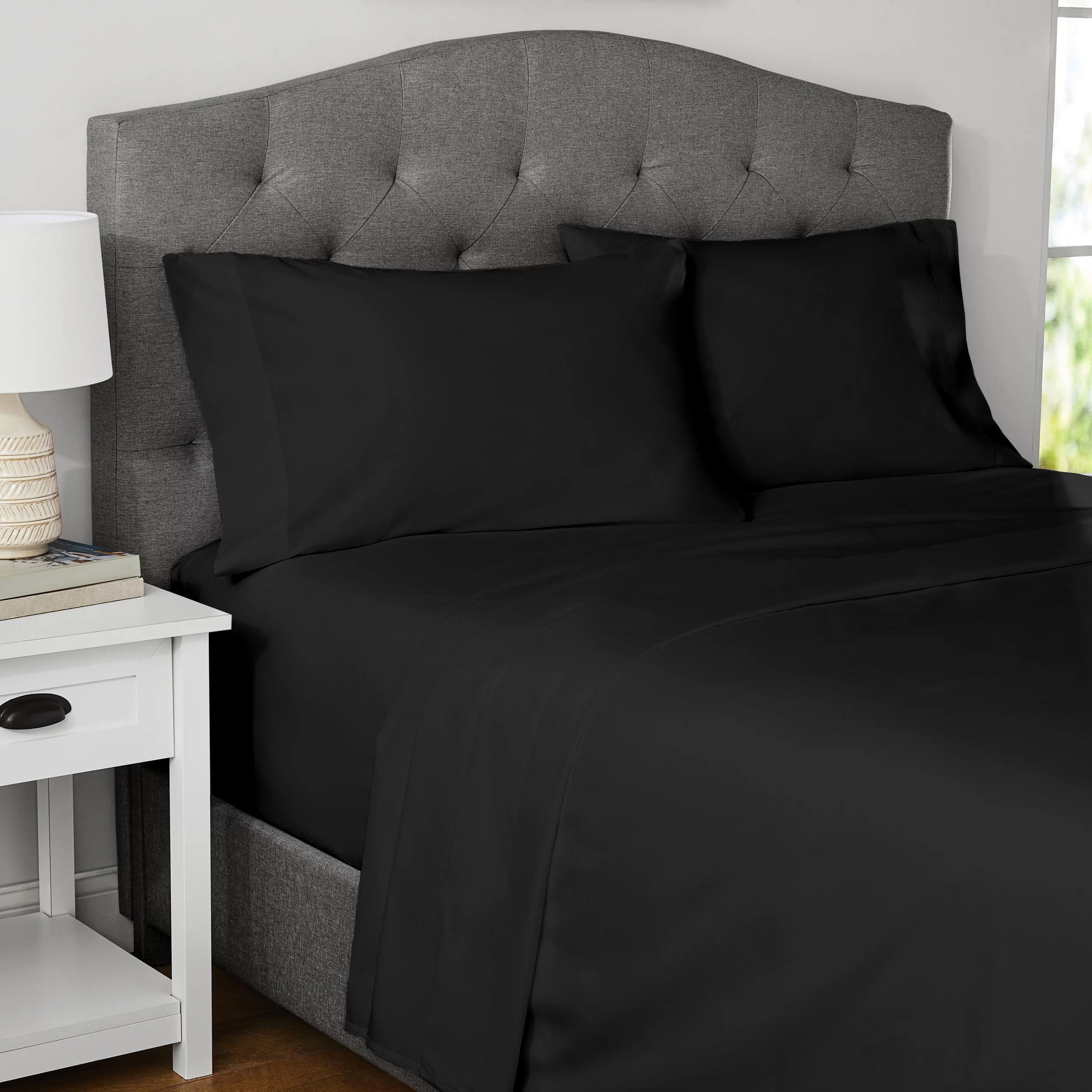 Mainstays 4-Piece 300 Thread Count Black- CVC Cotton Blend Bed Sheet Set, Queen (Adult), Queen Sheet Set