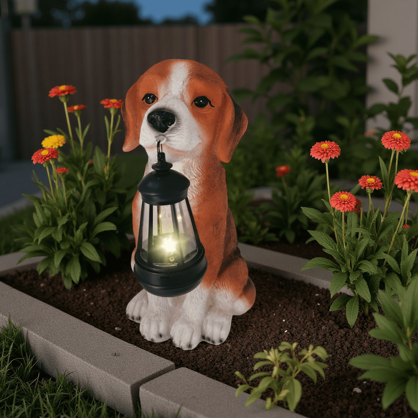 Resin Outdoor Decor Dog Statue Garden Puppy Beagle Figurine, Solar Animal Sculpture Light for Pet Lovers