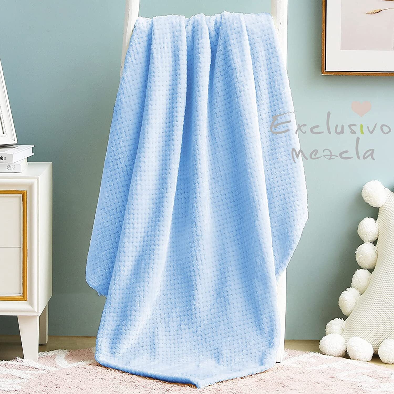 Exclusivo Mezcla Waffle Textured Fleece Blanket, Super Soft and Warm Throw Blanket for Couch, Sofa and Bed (Light Blue, 40"x50")-Cozy, Fuzzy and Lightweight
