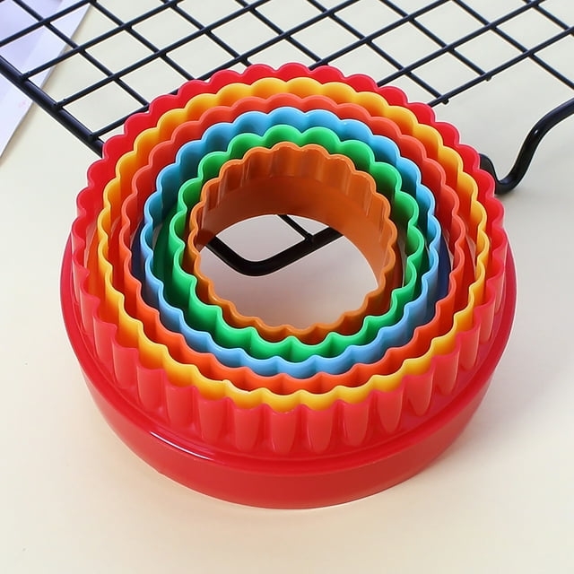 Yhmxh Kitchen Gadgets Baking Supplies Cake Decorating Supplies Baking Tools Corrugated Plastic Cutter,Cutter Round Shape Set Of 6,Vegetable Cutting Cake Mould Christmas Decorations cookie mold