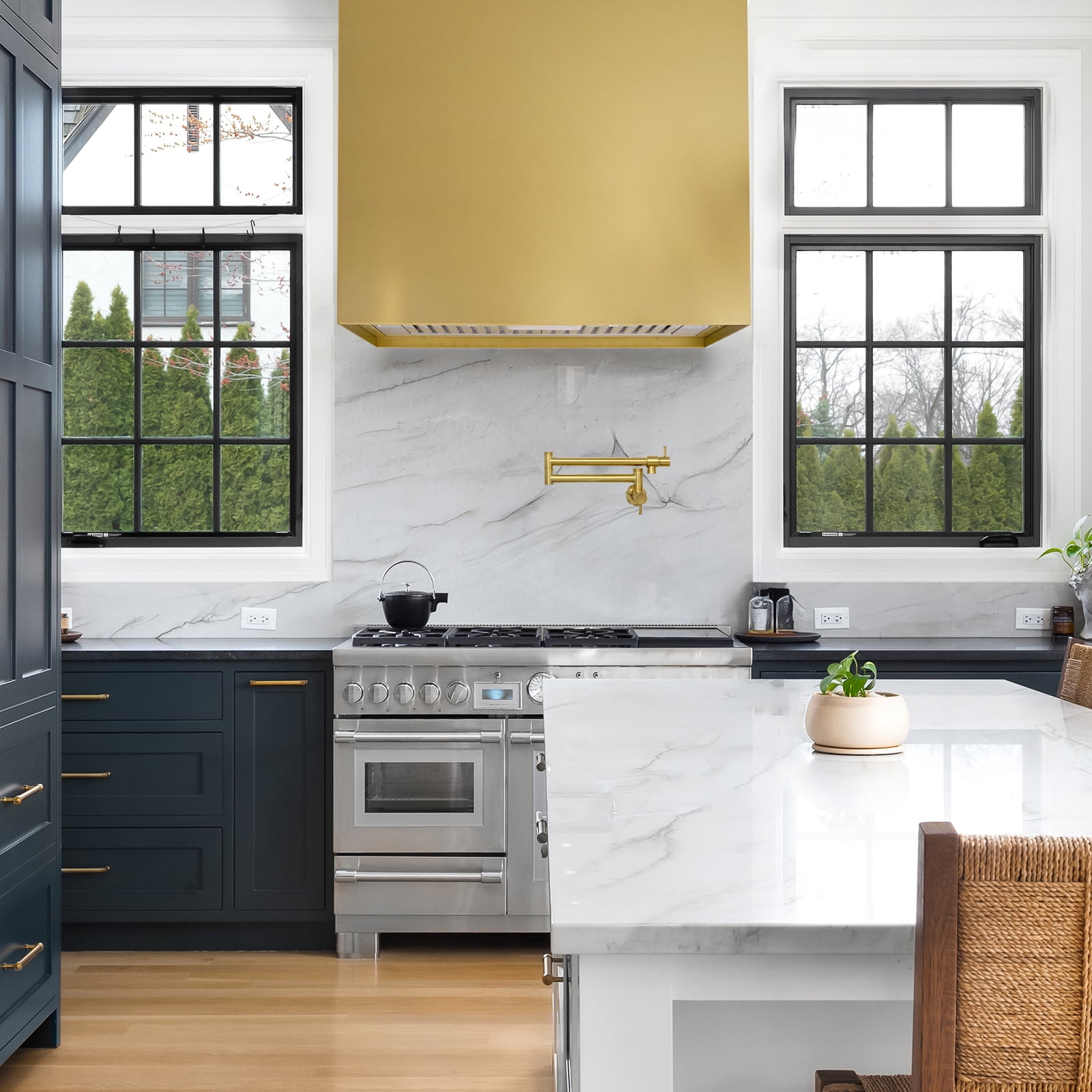 Akicon Stainless Steel Range Hood, Modern Box Ducted Kitchen Hood with Powerful Vent Motor, Wall Mount, 36"W*30"H*14"D, Matte Gold