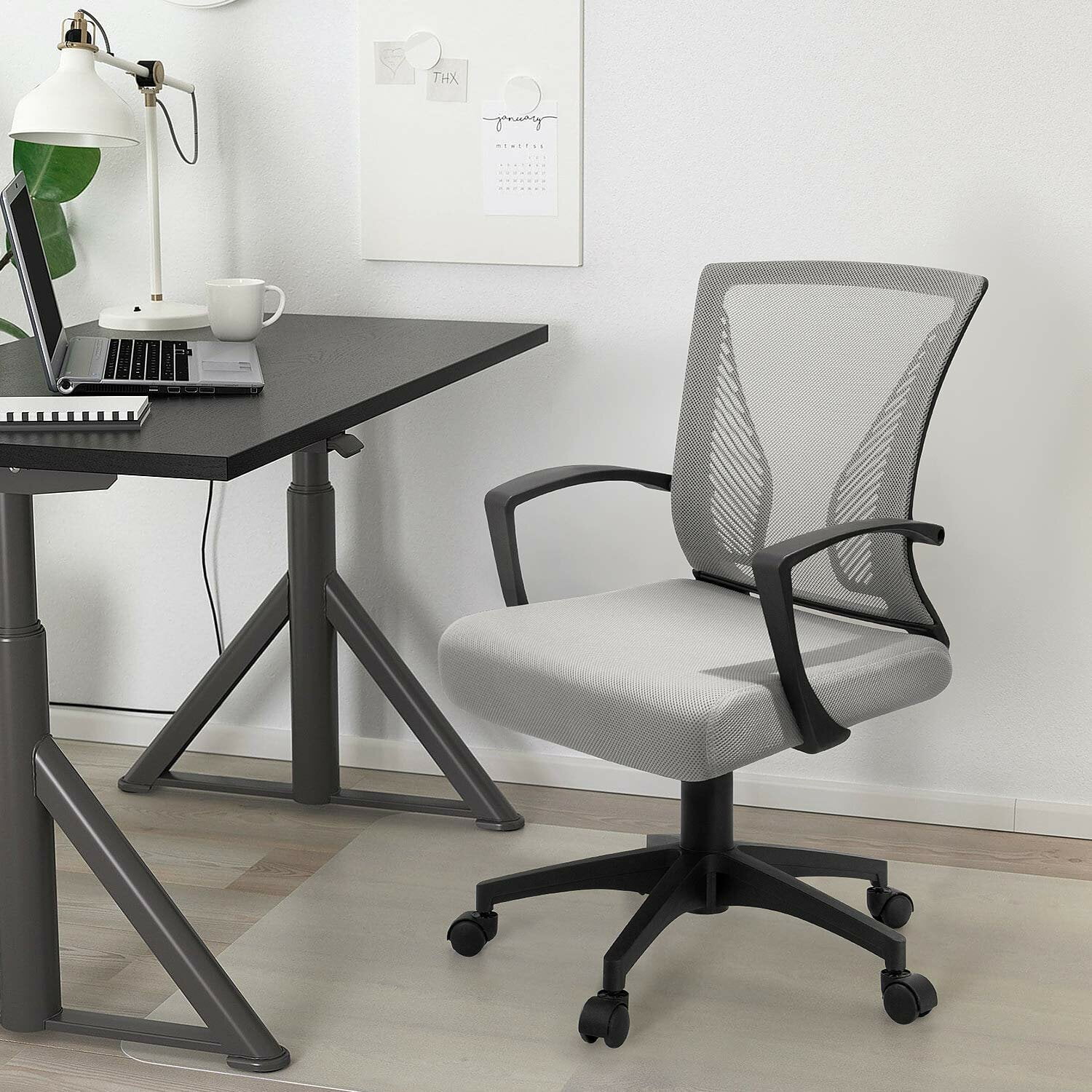 amazonbasics mesh chair