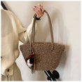 thumbnail image 2 of Bolso Mano Hombro Mujer Lana Cordero Color Sólido, 2 of 9