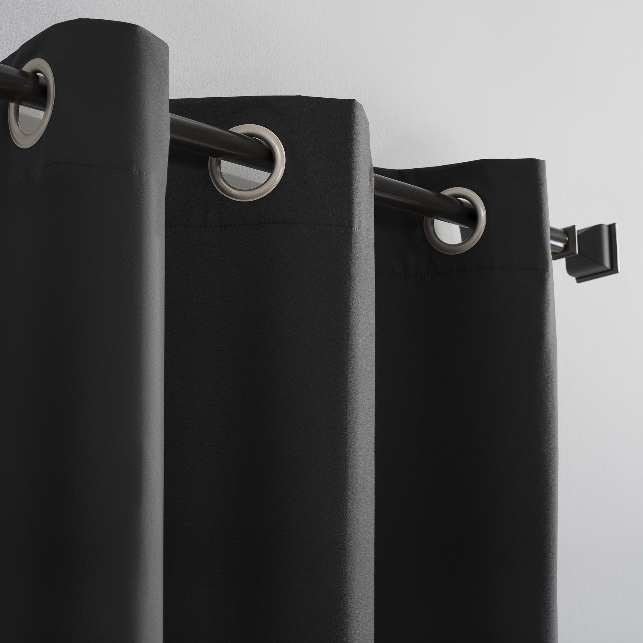 Sun Zero Cyrus Thermal 100% Blackout Grommet Curtain Panel, 40"X84", Charcoal