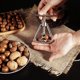 thumbnail image 5 of Pinzas para nueces Pinzas para nueces de acero inoxidable Pinzas para nueces Herramientas resistentes para nueces negras, cacahuetes, nueces y almendras, 5 of 5