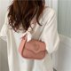thumbnail image 1 of Bolso de mano cuadrado pequeño de moda para mujer, bolso de verano con lazo rosa, bolso de hombro tipo mensajero para chica., 1 of 4