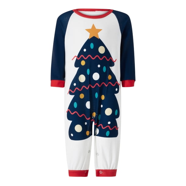 Pijama navideño familiar con estampado de árbol, cuello redondo clásico a juego, estilo casual, ropa de vacaciones.