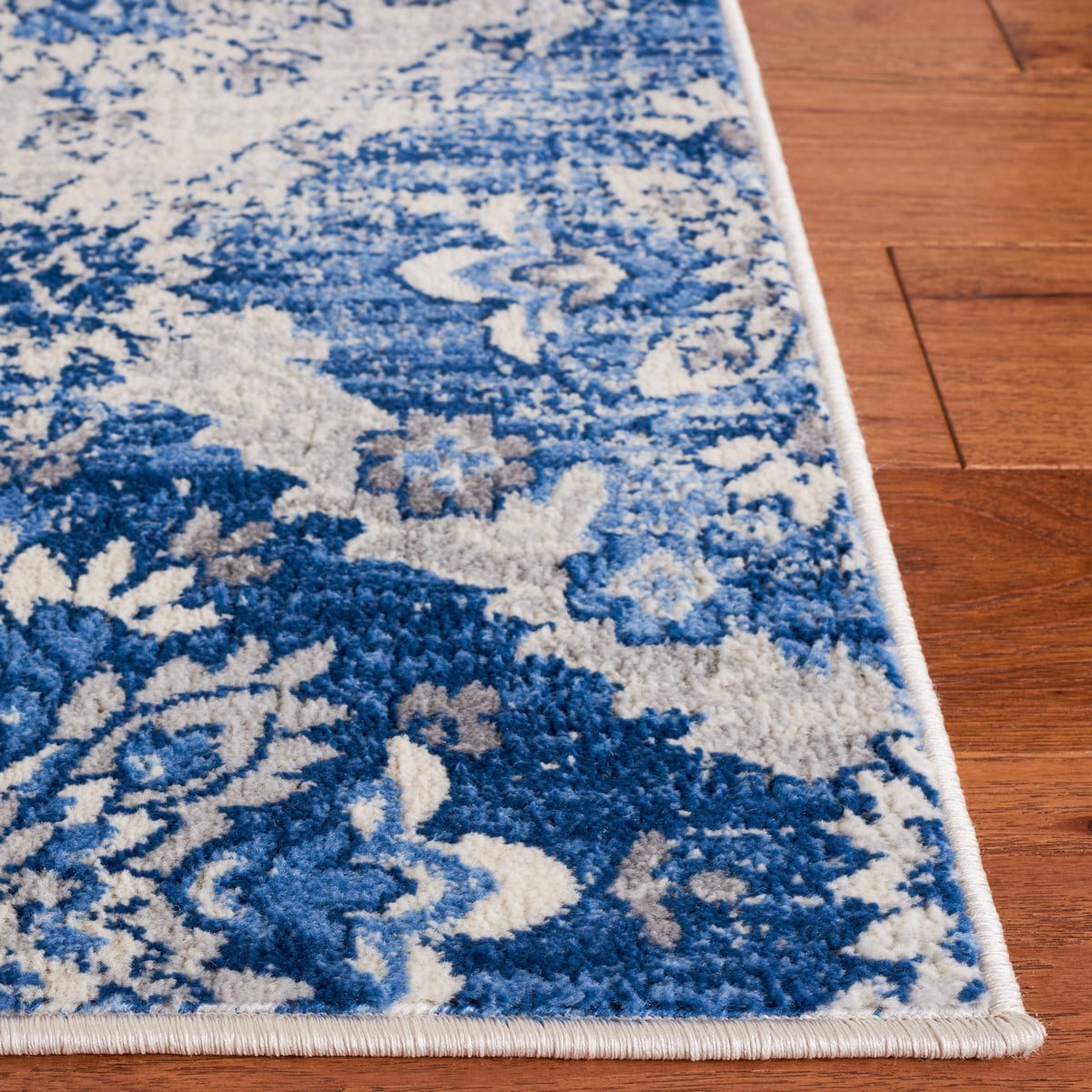 SAFAVIEH Brentwood Joisee Oriental Area Rug, 6'7" x 6'7" Square, Ivory/Blue