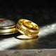 thumbnail image 3 of Anillo King Will Intertwine de acero inoxidable dorado de 8 mm para hombre, 3 of 7