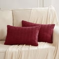 thumbnail image 2 of Funda de almohada decorativa de pana roja vino Fancy Homi, 30 x 60 cm, 2 of 6