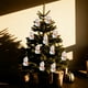 thumbnail image 5 of Adorno navideño de muñeco de nieve | Colgante plano de acrílico para decoración navideña | Regalo festivo para familiares y amigos, 5 of 5