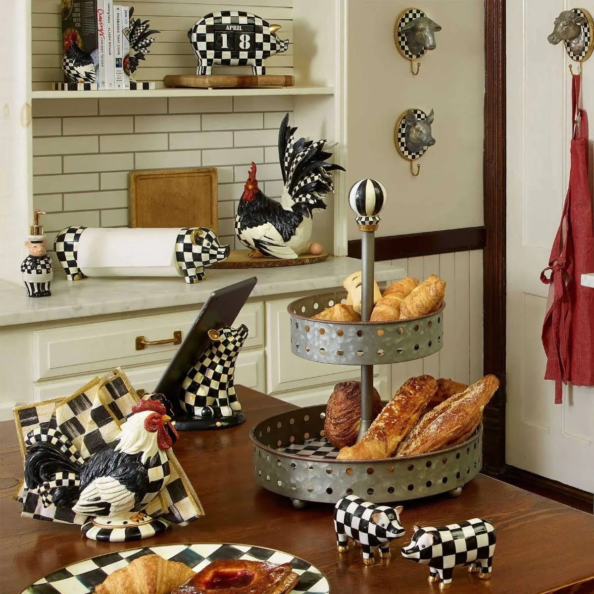 MACKENZIE CHILDS Courtly Check Pig Paper Towel Holder