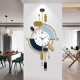 thumbnail image 4 of Reloj de pared de metal Diseño de arte Reloj Moda Movimiento silencioso moderno Decorativo para sala de estar, hogar, baño, decoración de comedor BLESIY Reloj de pared decorativo, 4 of 8