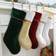 thumbnail image 3 of Medias navideñas en blanco de terciopelo de Color sólido de alta calidad, medias navideñas personalizadas con monograma y borla, 3 of 4
