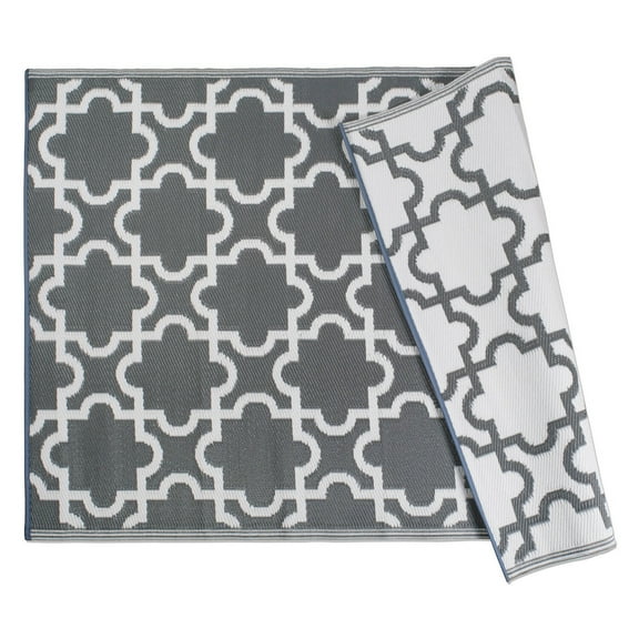 DII Gray Lattice Outdoor Rug