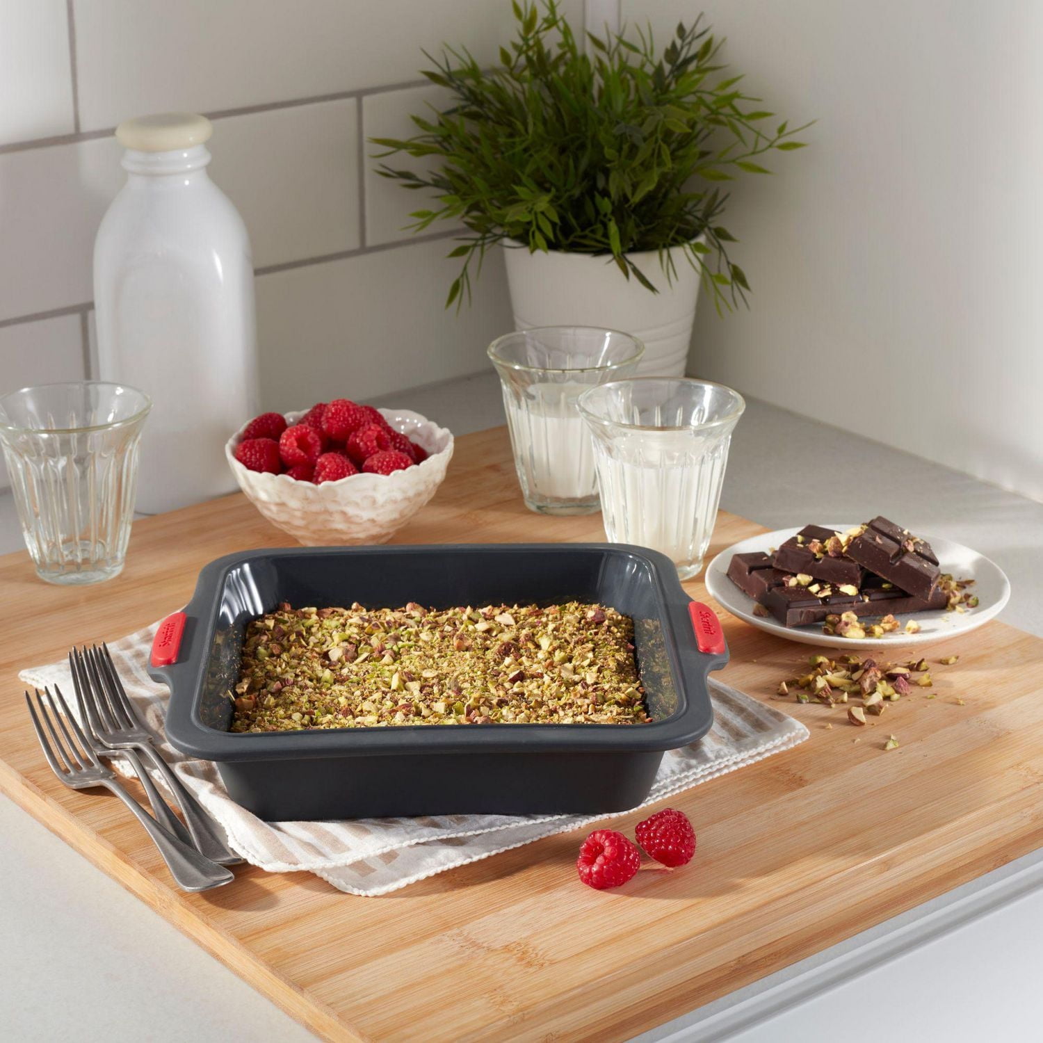 Moule carré en silicone 8" Starfrit Moule à gâteau carré en silicone Starfrit