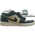 thumbnail image 1 of A i r-Jor-dan 1, 1 of 6