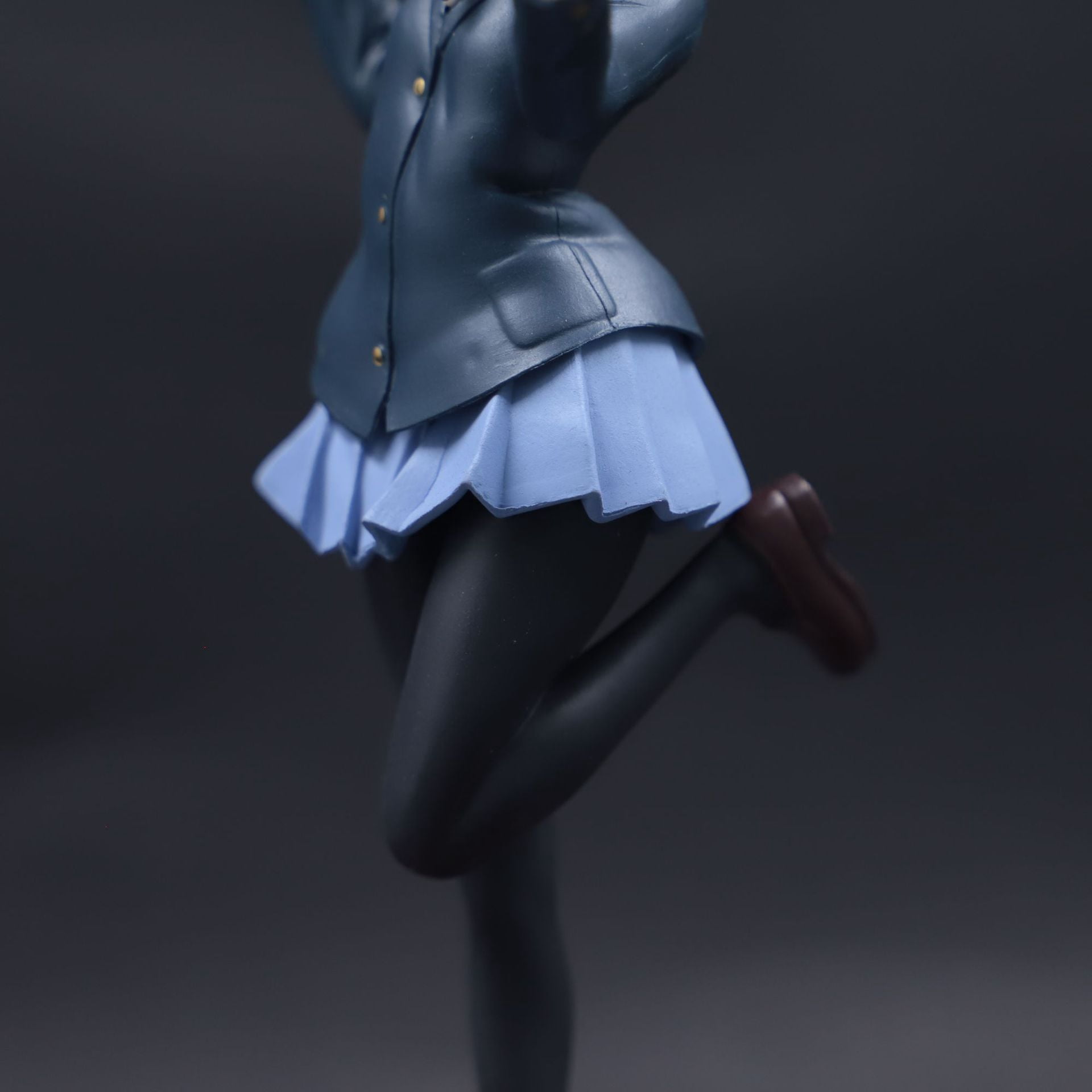 New K-ON! Hirasawa Yui (School Uniform Ver) Character Anime Model Statue Action Figures Desktop Ornament Popular Decorations Fan Souvenirs Creative Gift Collectable