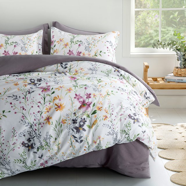 Windflower Bedding Bloomfield - Juego de funda de edredón floral de 3 piezas, algodón, naturaleza botánica, vides, ramas, pájaros, mariposas, flores multicolores (Full/Queen White)