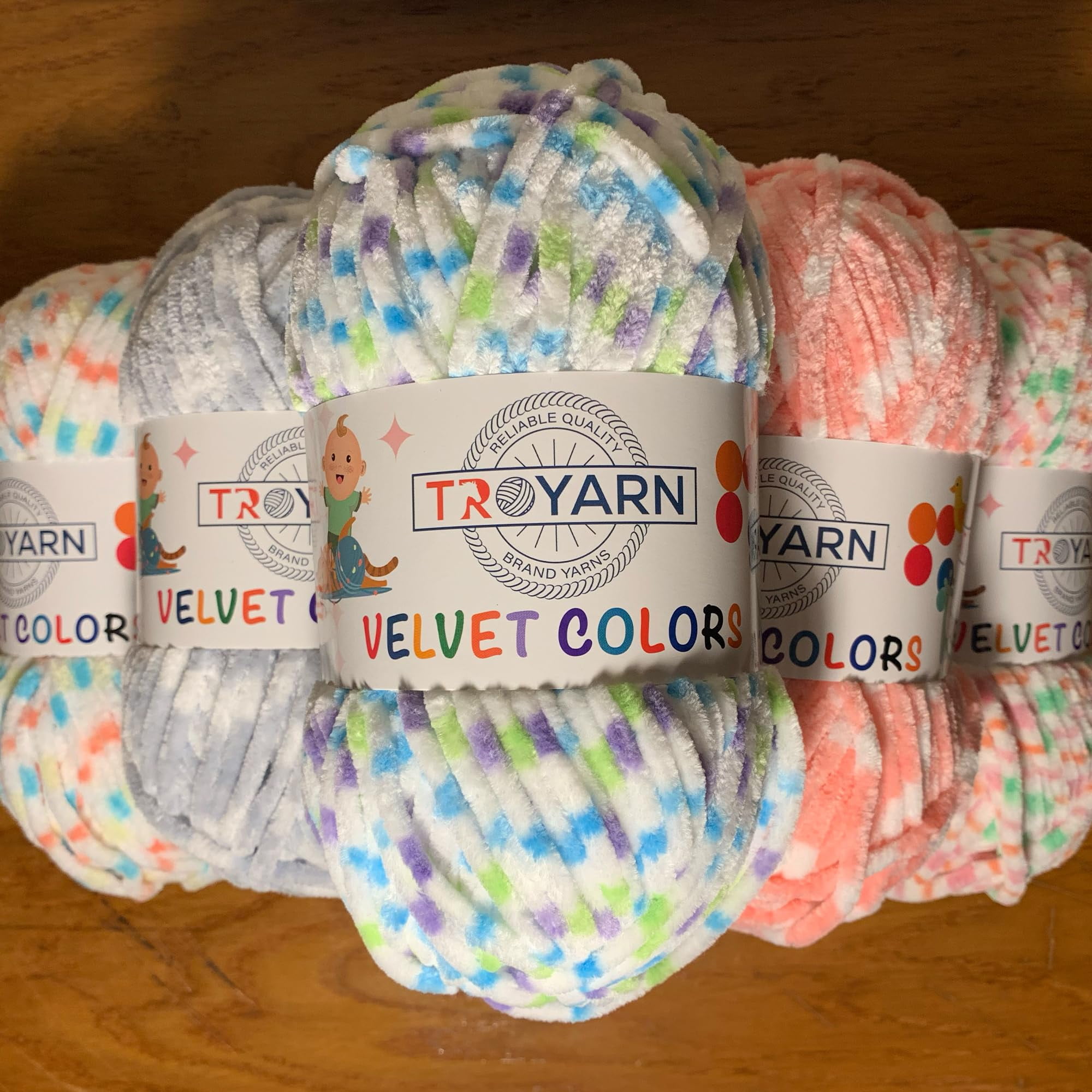 Troyarn Velvet Colors Chenille Baby Blanket Yarn Amigurumi Yarn for Crocheting and Knitting Super Bulky 100 gr (131 yds) (10202)