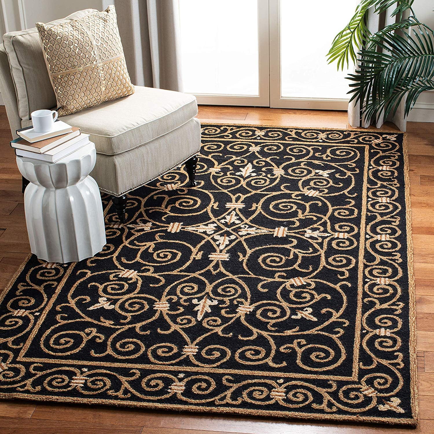 Safavieh Chelsea Collection HK11A HandHooked Black Premium Wool Area