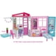 thumbnail image 4 of Casa de muñecas Barbie, juego portátil de 1 piso con piscina y accesorios, para niños de 3 a 7 años, 4 of 6