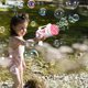 thumbnail image 5 of Juguete soplador de burbujas automático para niños: máquina de burbujas portátil de 69 agujeros para jugar al aire libre, no tóxica, burbujas continuas sin esfuerzo para fiestas y reuniones f, 5 of 5