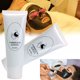 thumbnail image 3 of Los geles laterales son más espesos y pegajosos que los geles tradicionales porque están creados con menos líquido (80 ml por gel)., 3 of 5